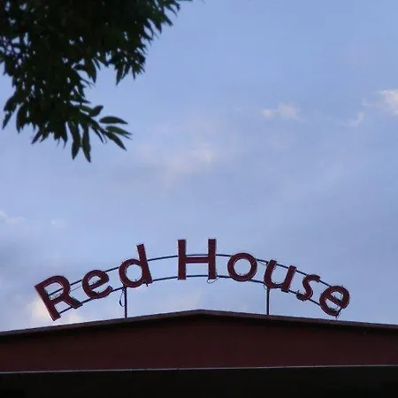 게스트하우스 Red House Family